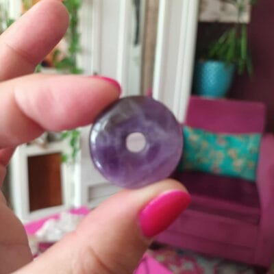 Amethist donut (hanger)
